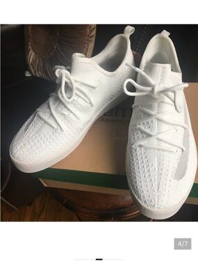 NIB Jambu White Comfy Knit Sneakers Sz 8